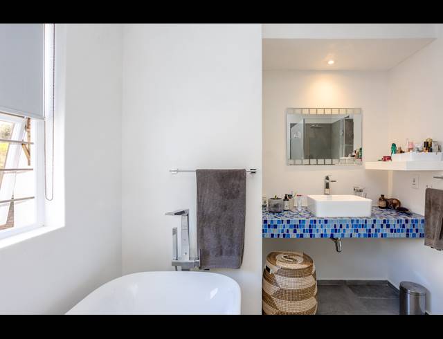 4 BEDROOM FREEHOLD FOR SALE IN FROGGY FARM